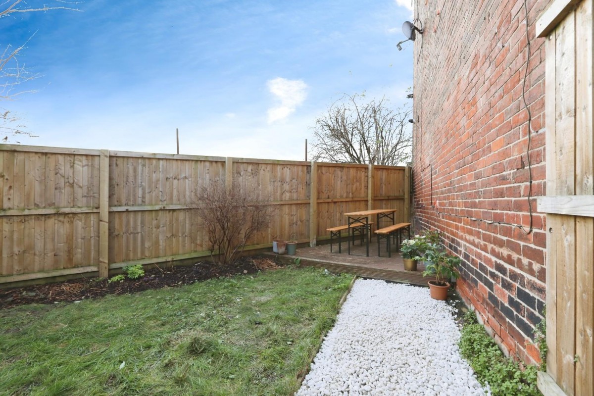 Hale Street, Heeley, Sheffield, S8 0YE