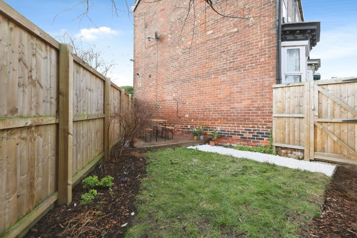 Hale Street, Heeley, Sheffield, S8 0YE