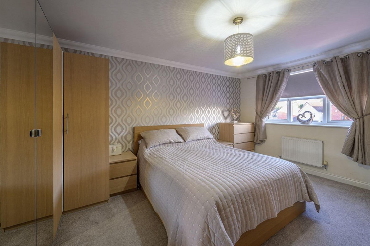 Cinder Road, Gornal Wood