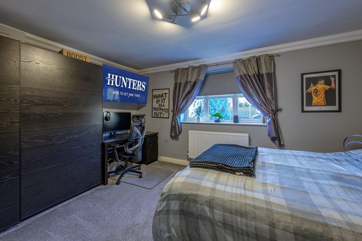 Cinder Road, Gornal Wood