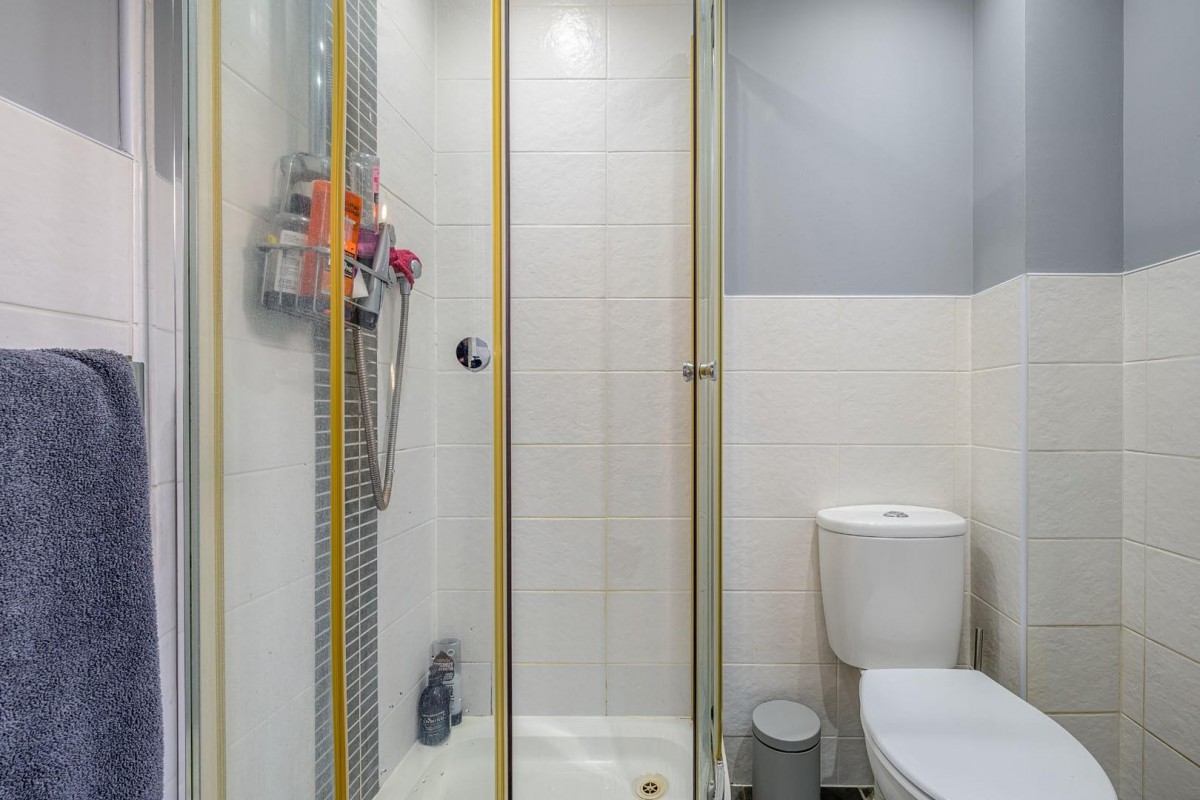 Cinder Road, Gornal Wood