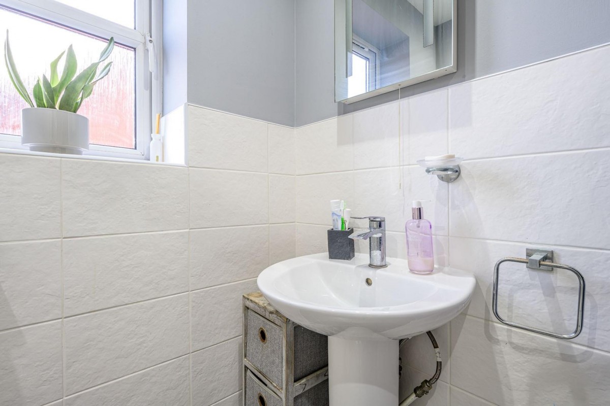 Cinder Road, Gornal Wood