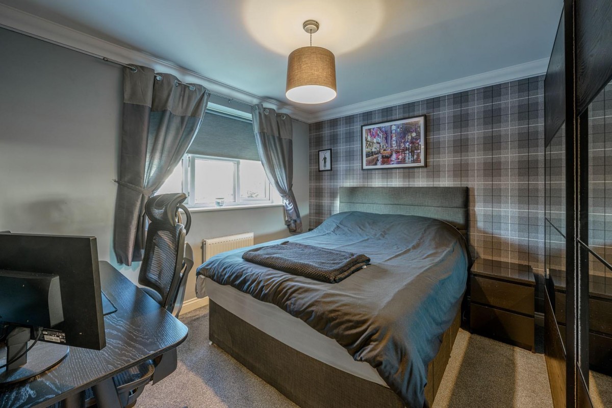 Cinder Road, Gornal Wood