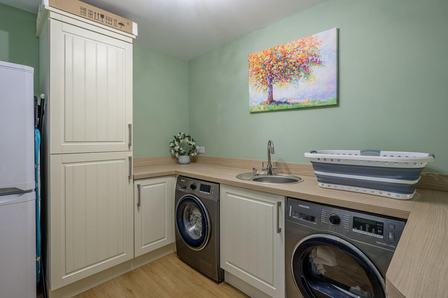 Cinder Road, Gornal Wood