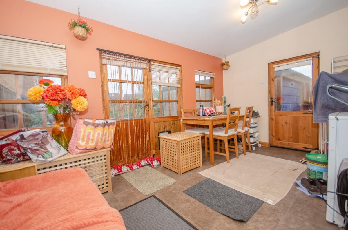 Blackhorse Road, Mangotsfield, Bristol, BS16 9BX