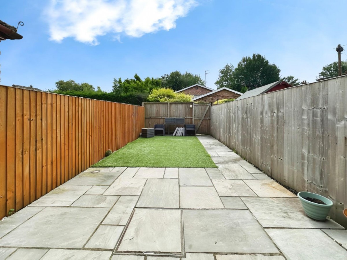 Greenleach Lane, Worsley