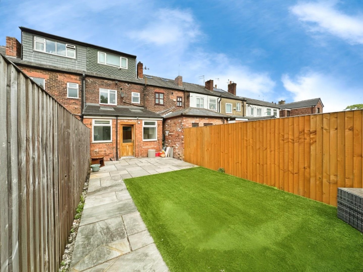 Greenleach Lane, Worsley