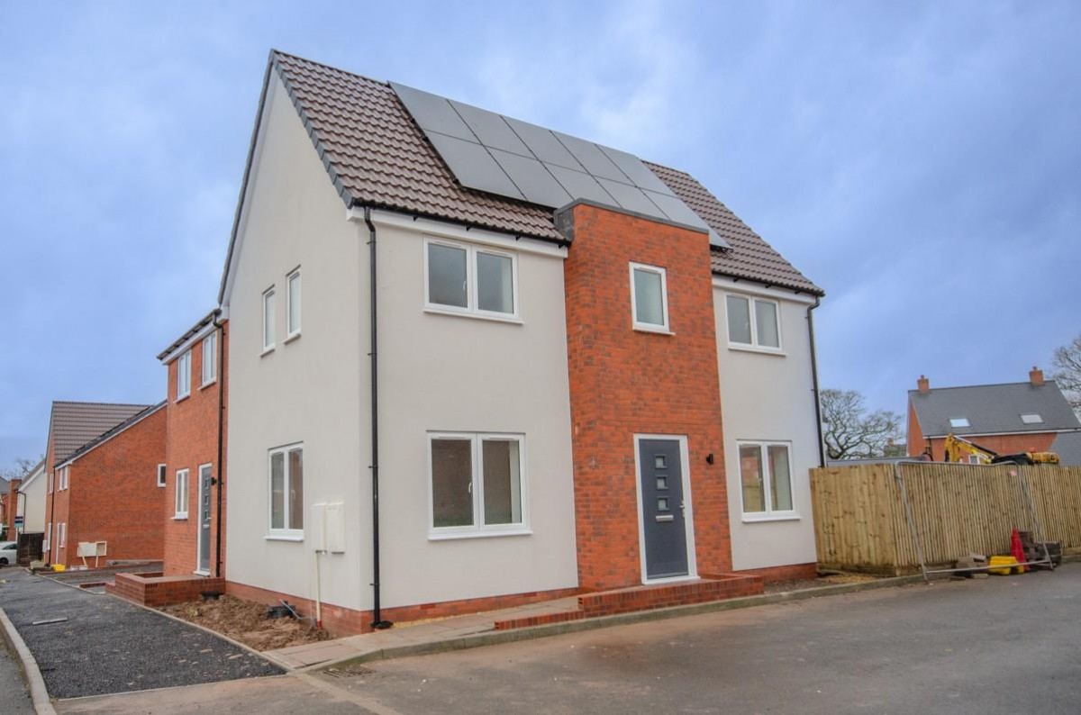 Bluebell Way, Lyde Green, Bristol, BS16 7HY