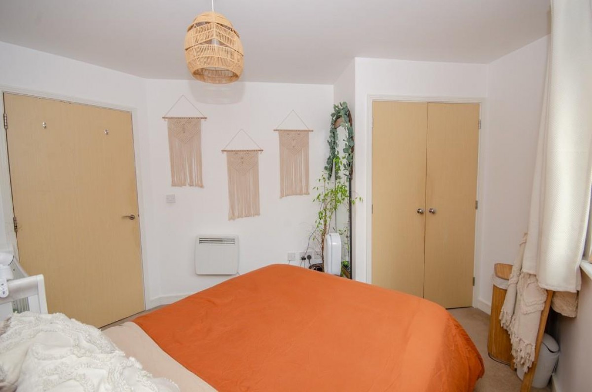 Arnold Road, Mangotsfield, Bristol, BS16 9LB