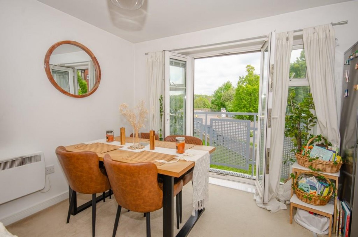 Arnold Road, Mangotsfield, Bristol, BS16 9LB