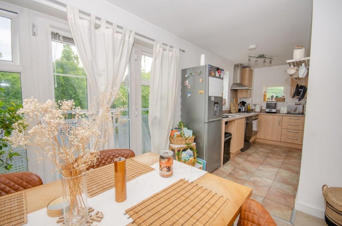 Arnold Road, Mangotsfield, Bristol, BS16 9LB