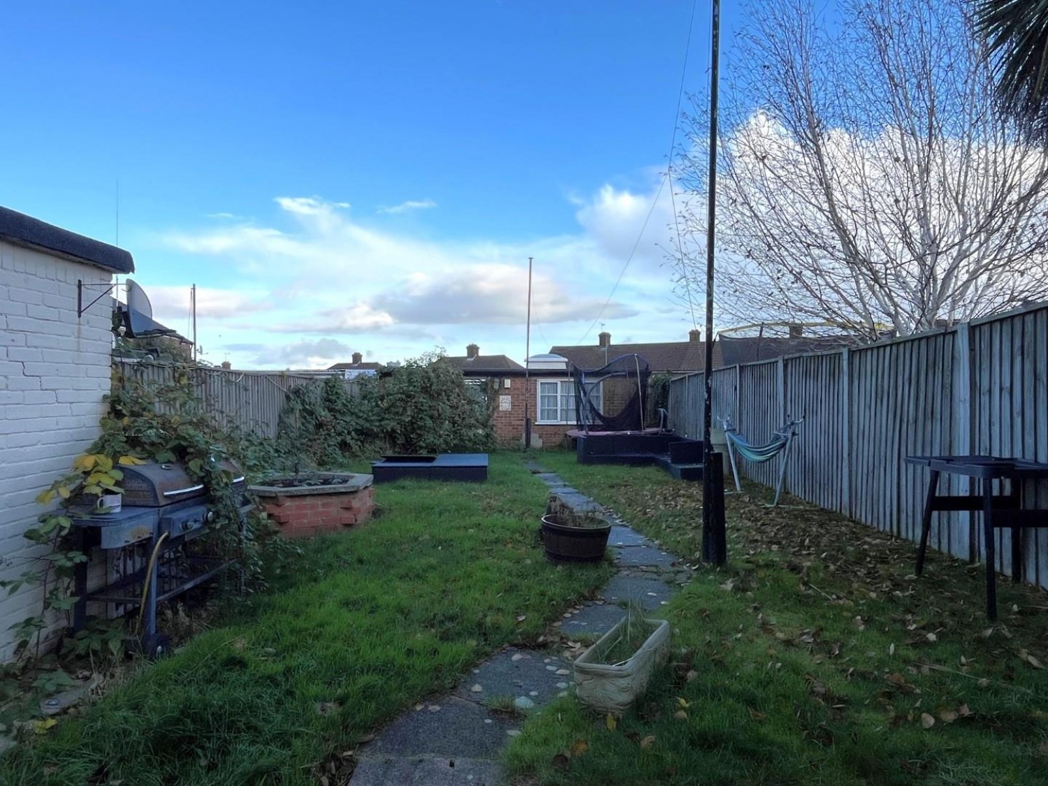 Grieves Road, Northfleet, Gravesend, DA11