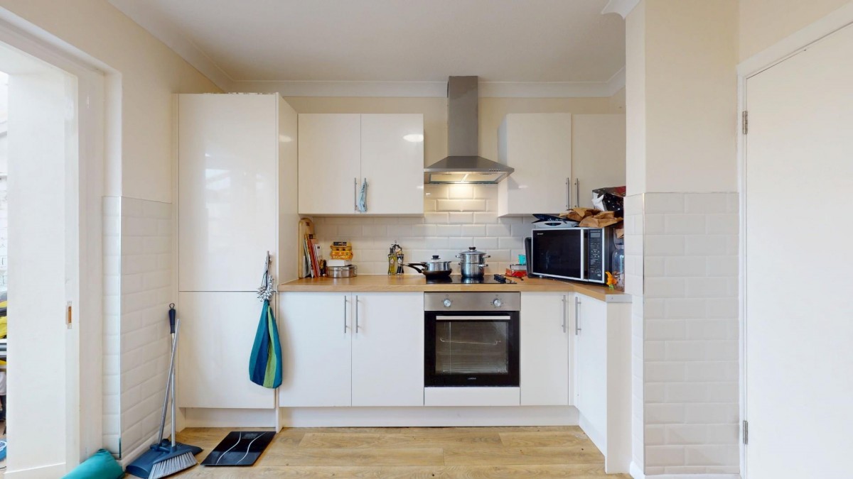 Grieves Road, Northfleet, Gravesend, DA11