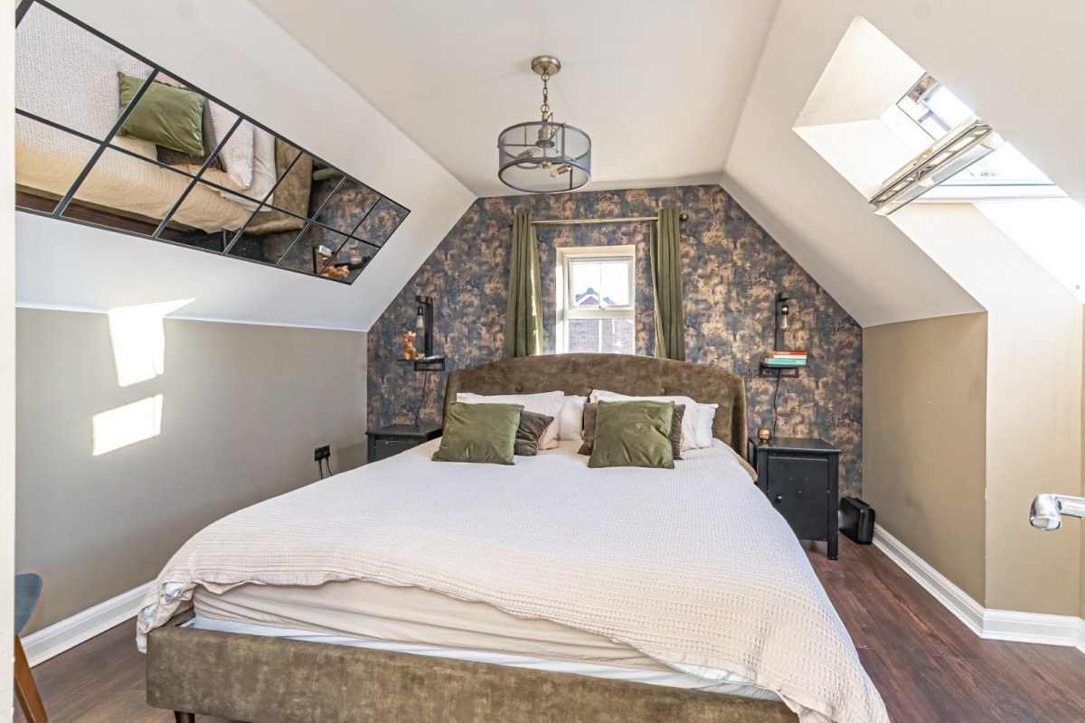 Wallis Drive, Leighton Buzzard