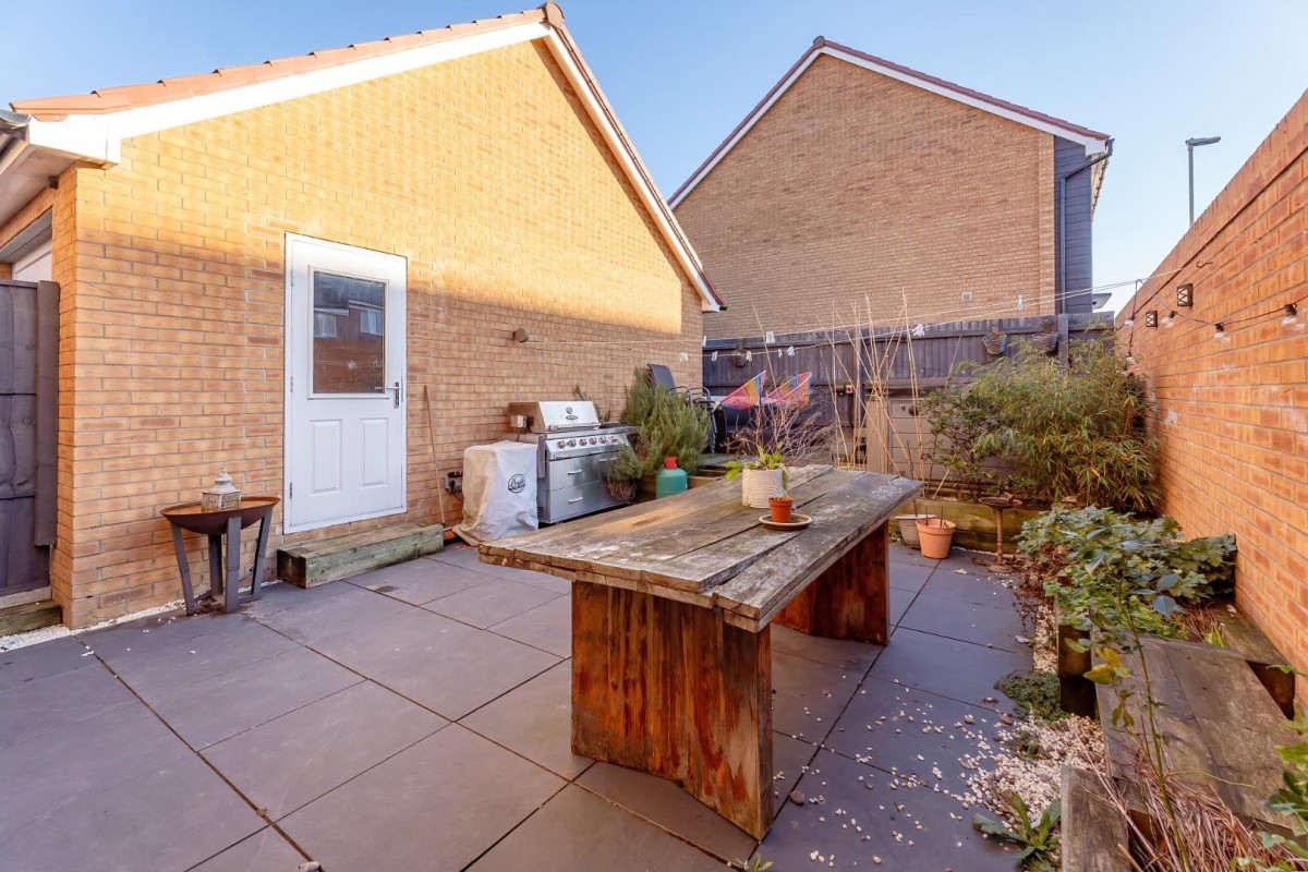 Wallis Drive, Leighton Buzzard