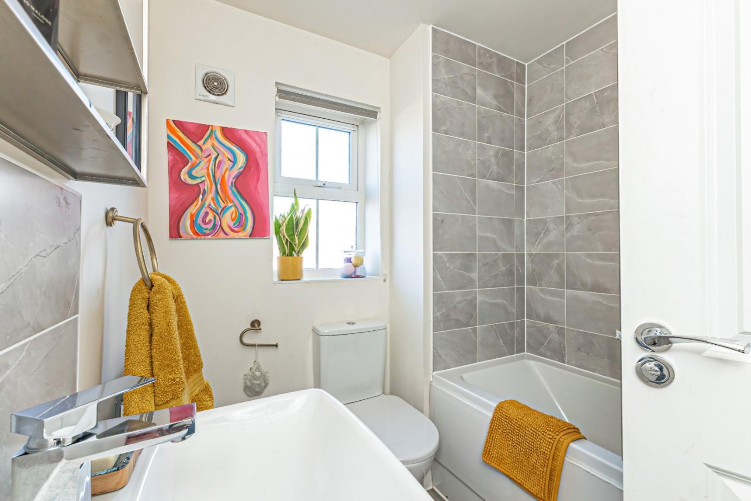 Wallis Drive, Leighton Buzzard