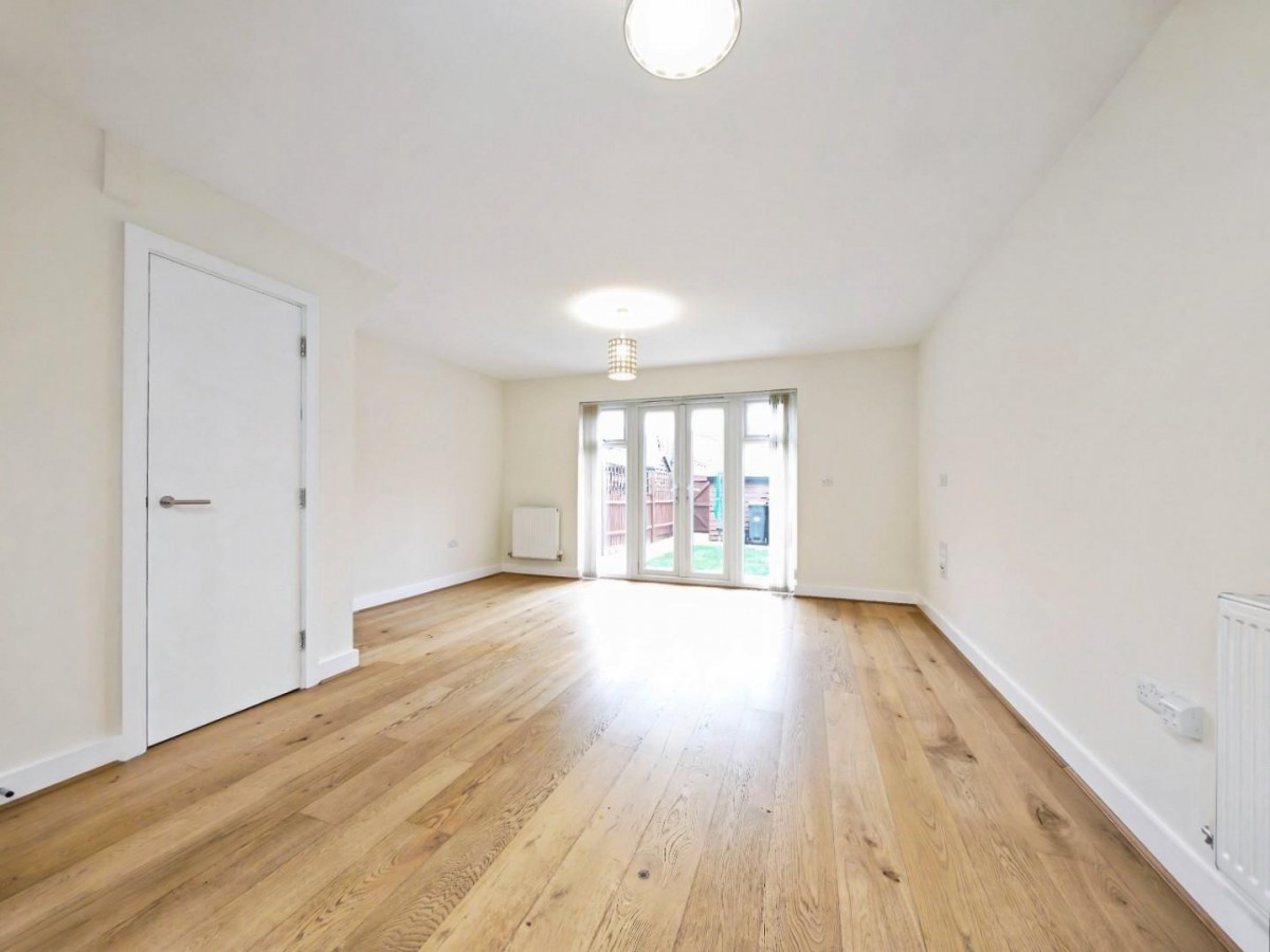 Longships Way, Reading