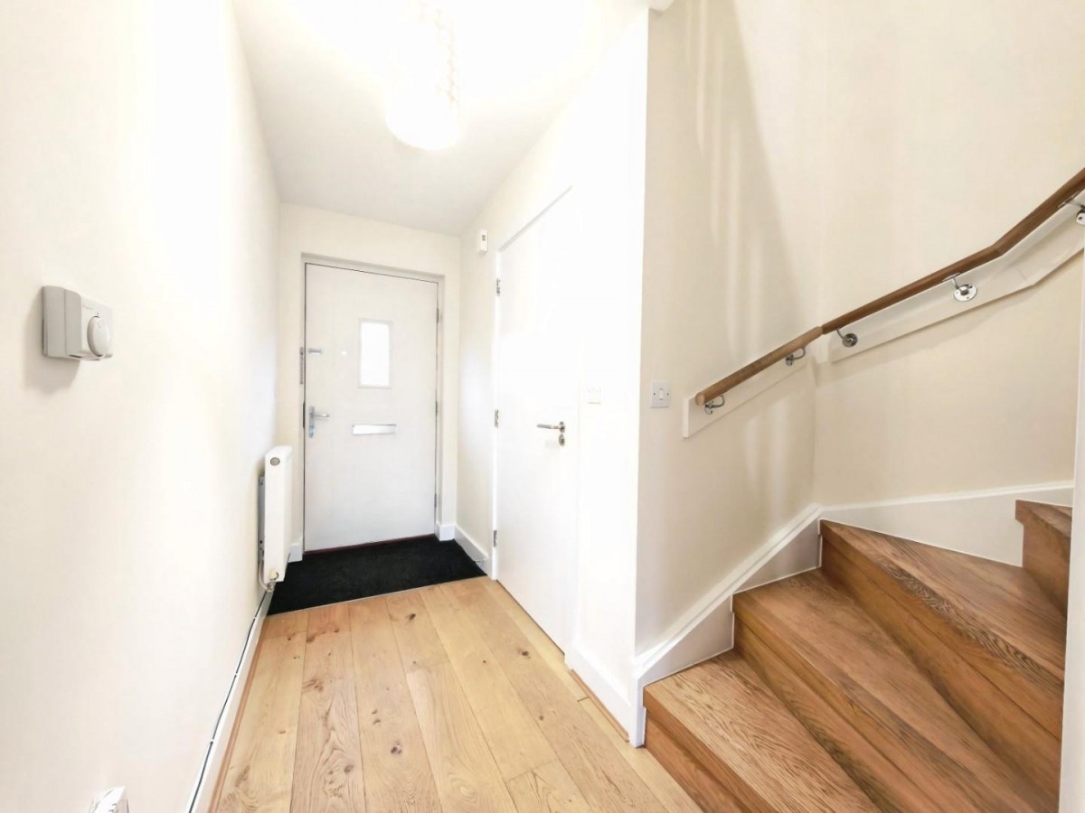 Longships Way, Reading