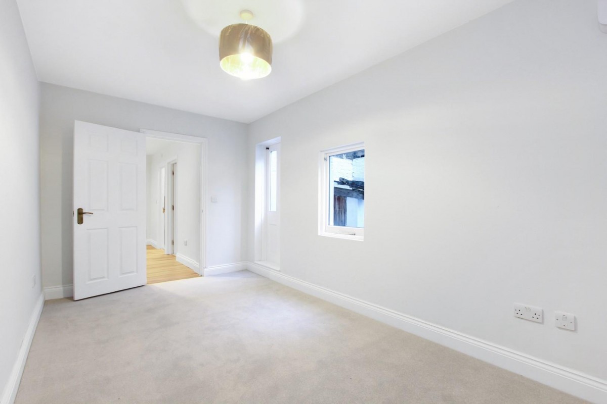 Wilson Road, London, SE5