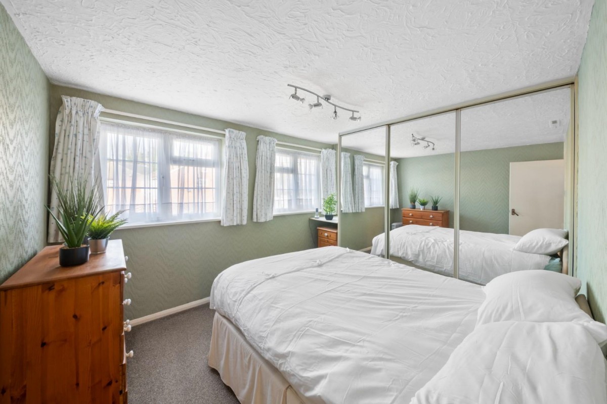 Woodhouse Close, Hayes, UB3 1NJ