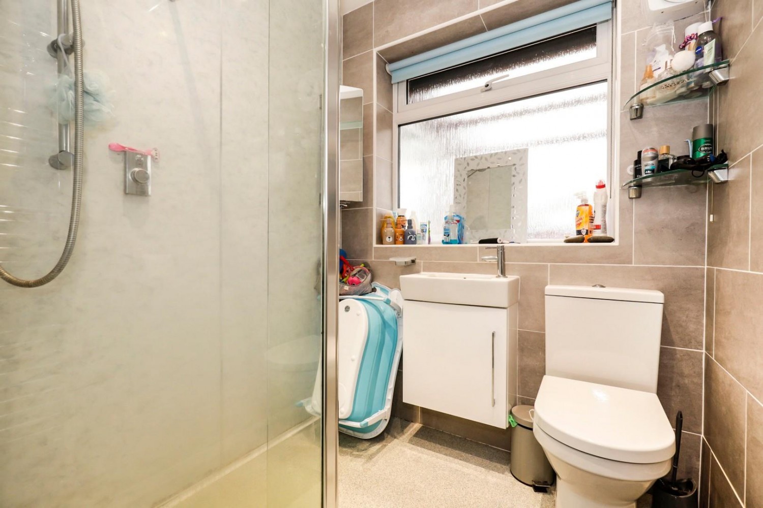 High Street, Harrogate, HG2 7LL