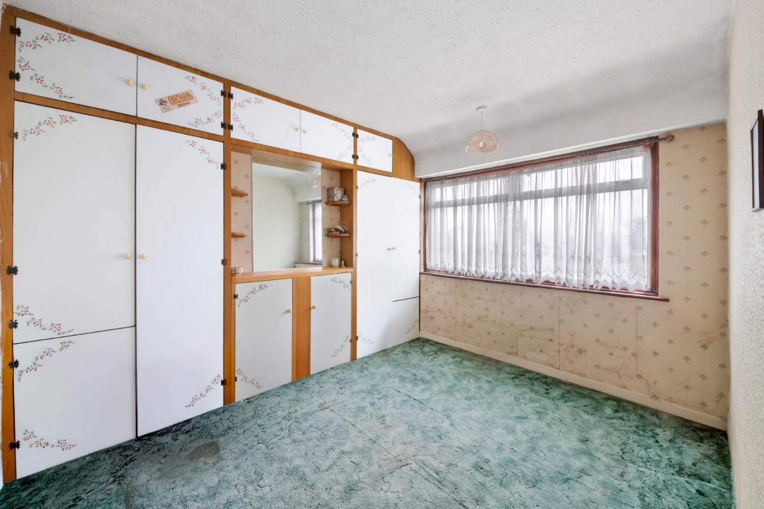 Seaton Road, Hayes, UB3 1NT