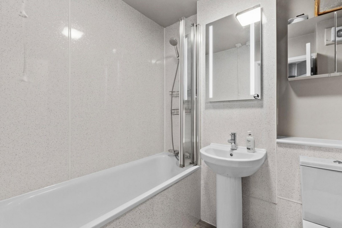 Sycamore Place, Hill Avenue, Amersham, Buckinghamshire, HP6 5BG