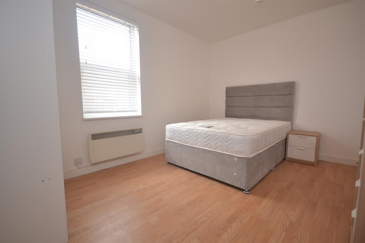 Charles Street, Reading, Berkshire, RG1 7DB