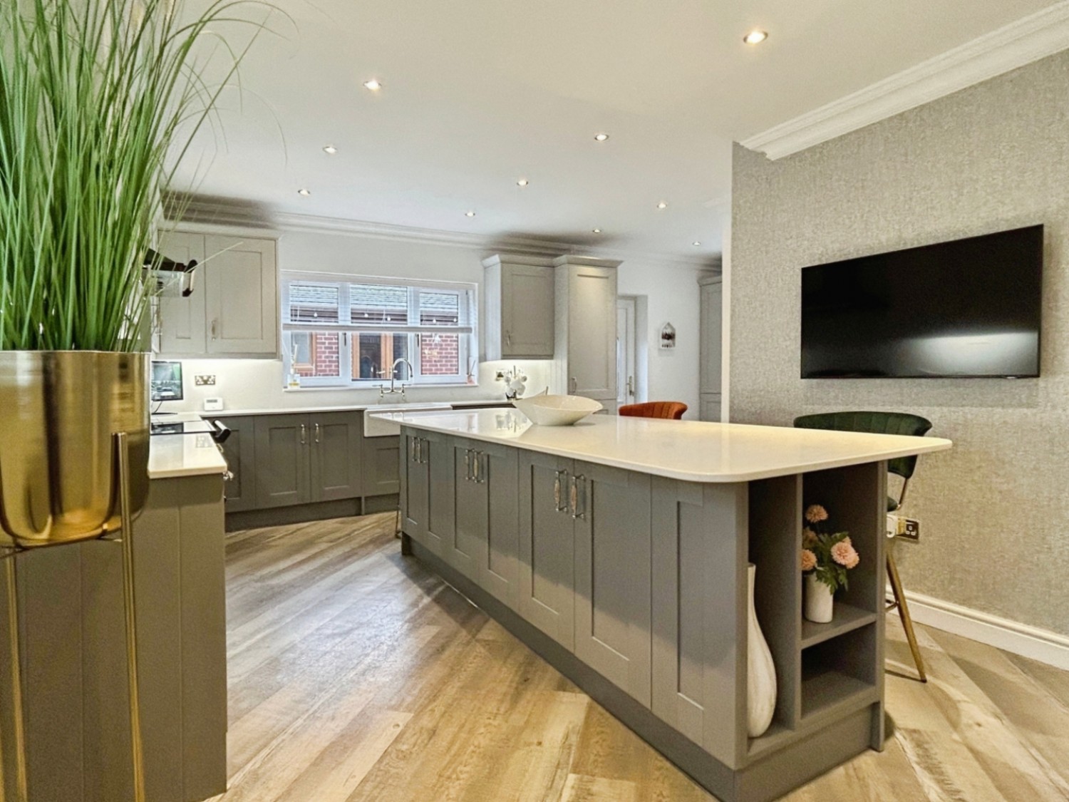 Wakefield Road, Staincross, Barnsley S75 6JY