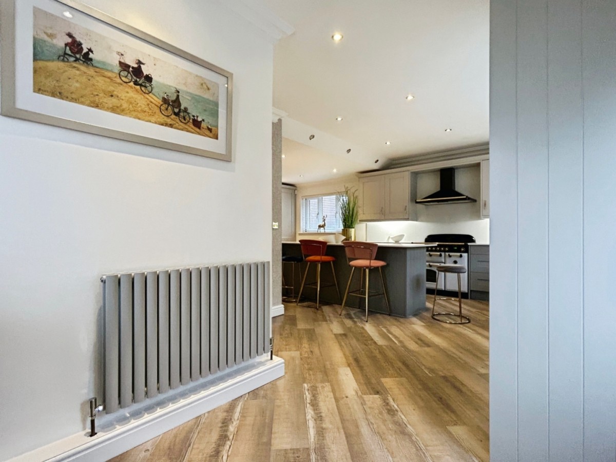 Wakefield Road, Staincross, Barnsley S75 6JY