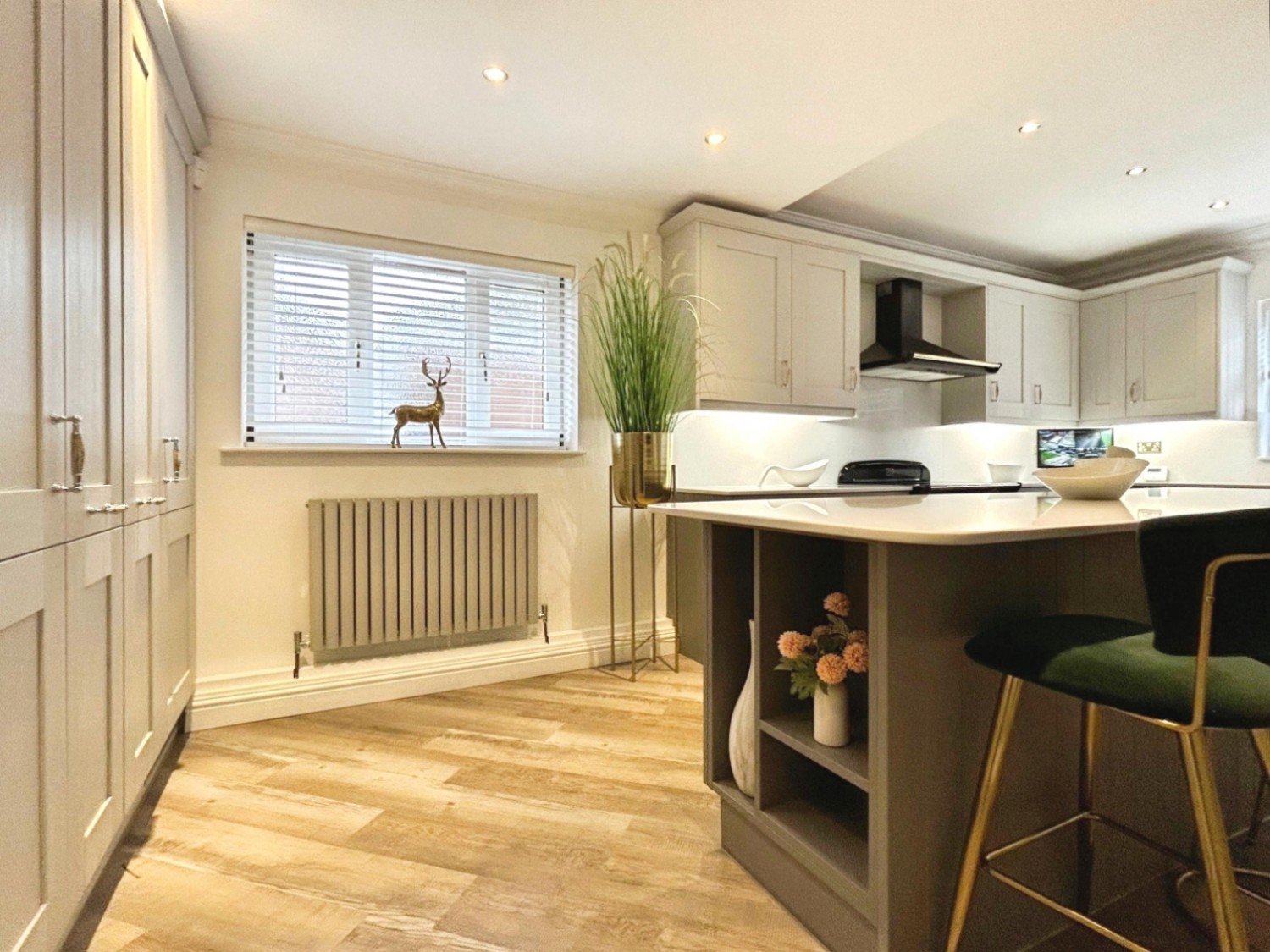 Wakefield Road, Staincross, Barnsley S75 6JY