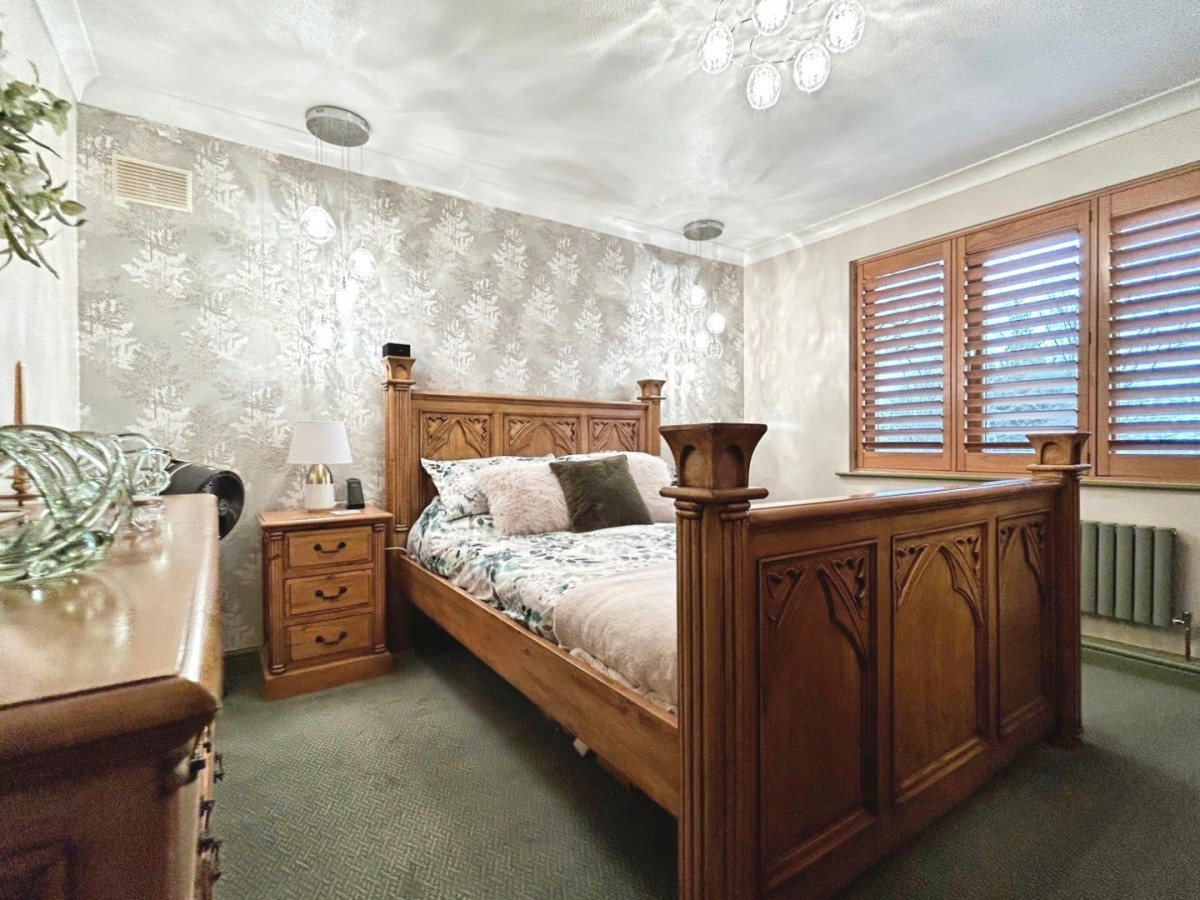 Wakefield Road, Staincross, Barnsley S75 6JY