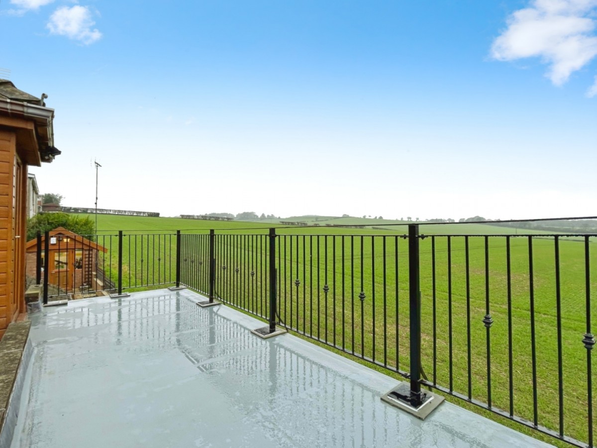 Wakefield Road, Staincross, Barnsley S75 6JY