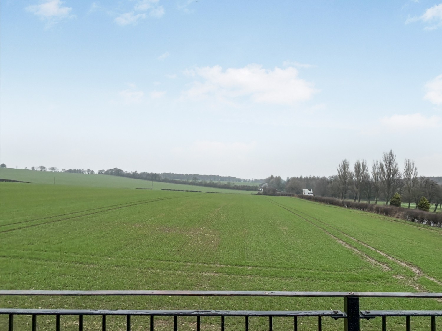 Wakefield Road, Staincross, Barnsley S75 6JY