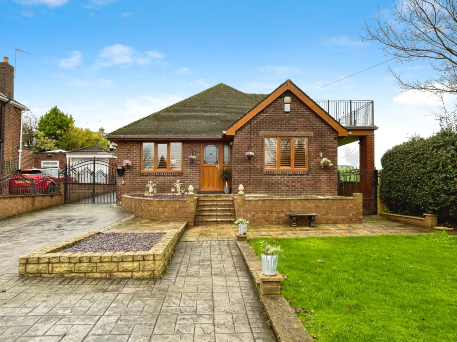 Wakefield Road, Staincross, Barnsley S75 6JY