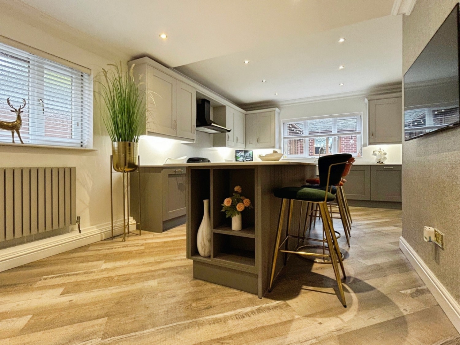 Wakefield Road, Staincross, Barnsley S75 6JY