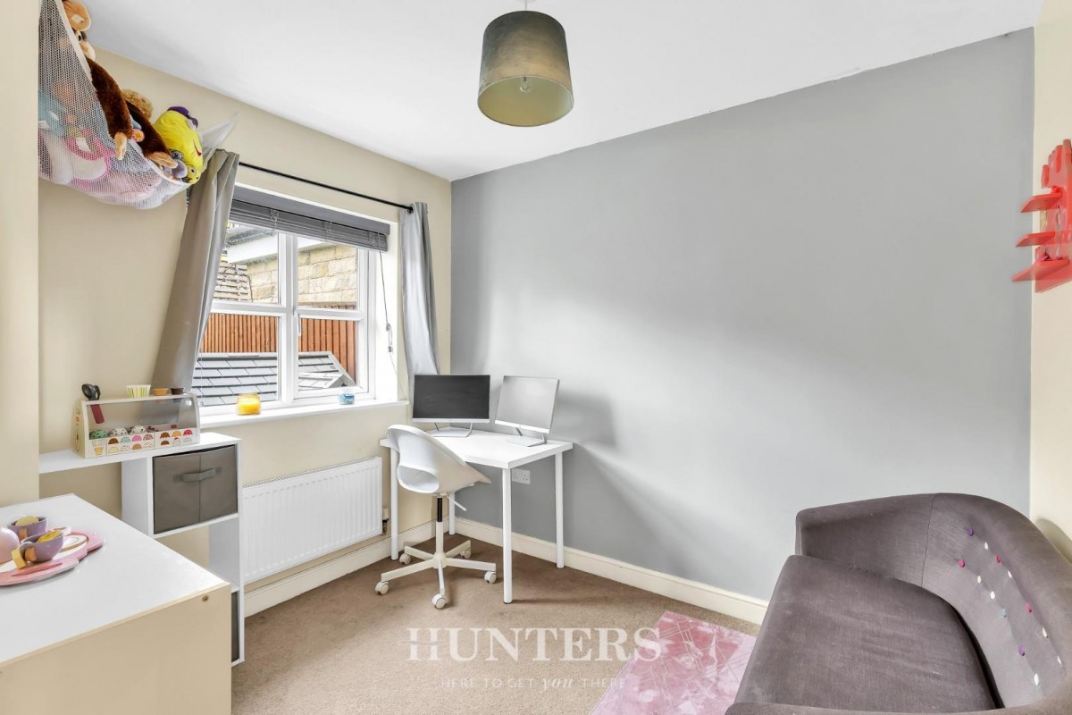 Marquess Way, Middleton M24