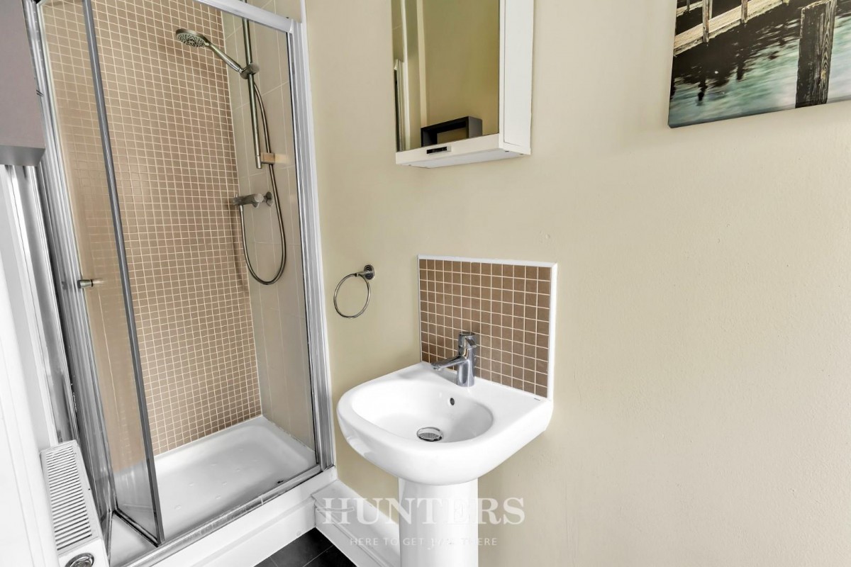 Marquess Way, Middleton M24