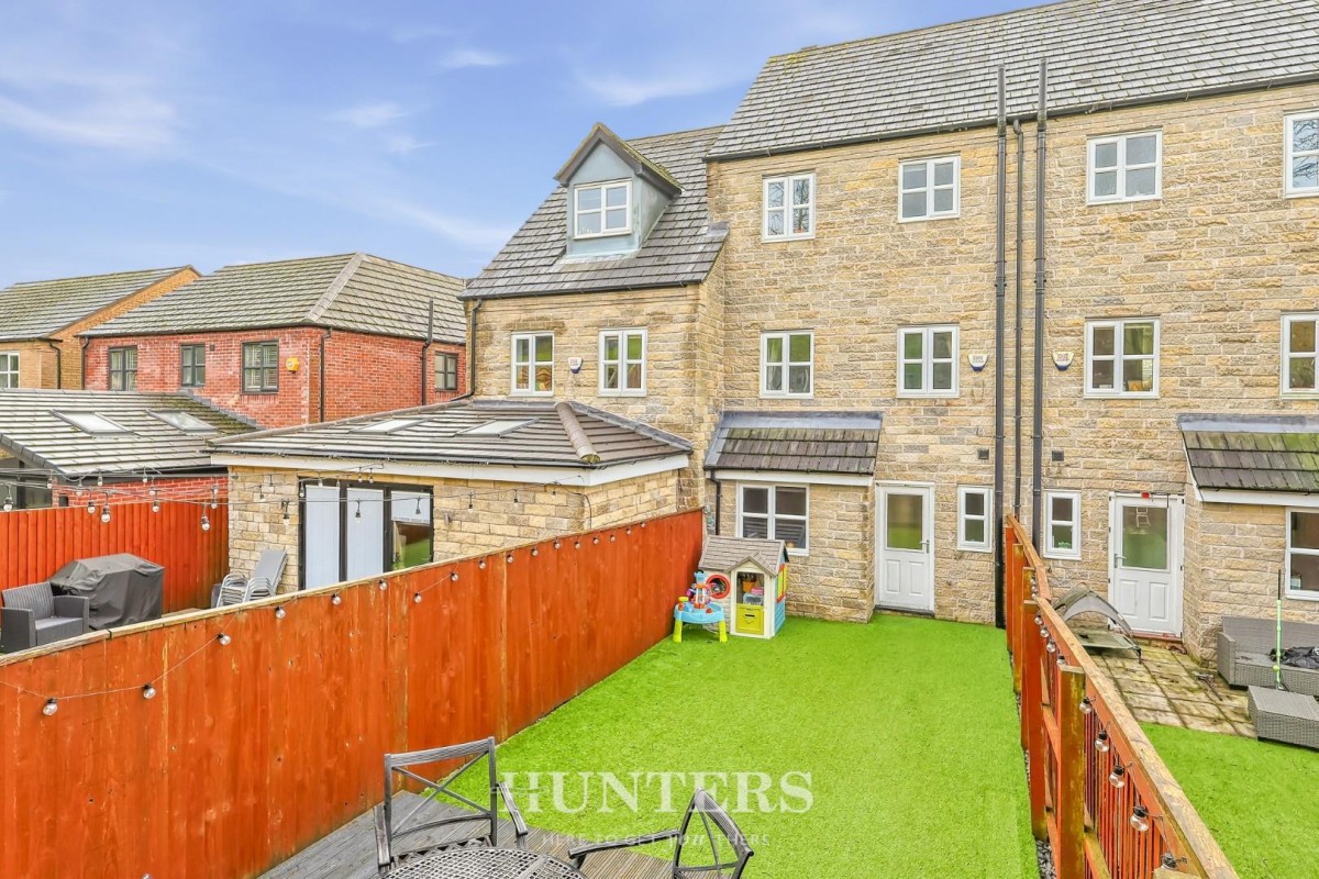 Marquess Way, Middleton M24