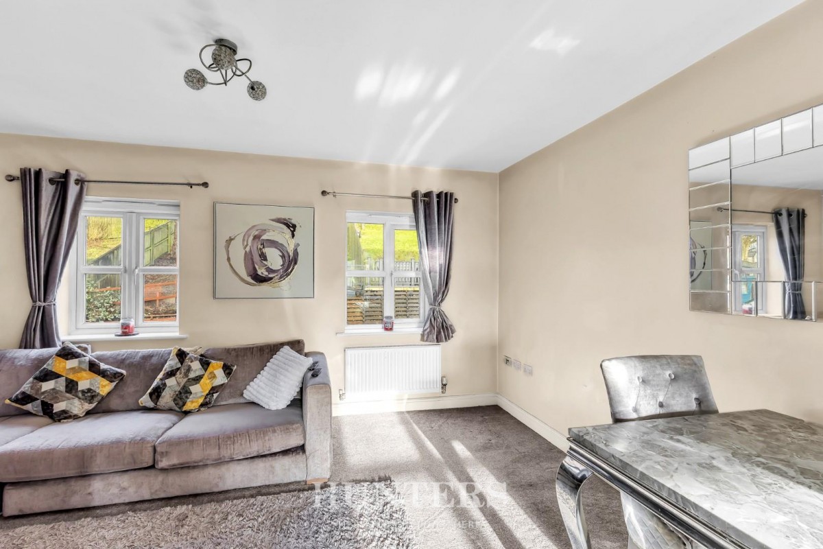 Marquess Way, Middleton M24