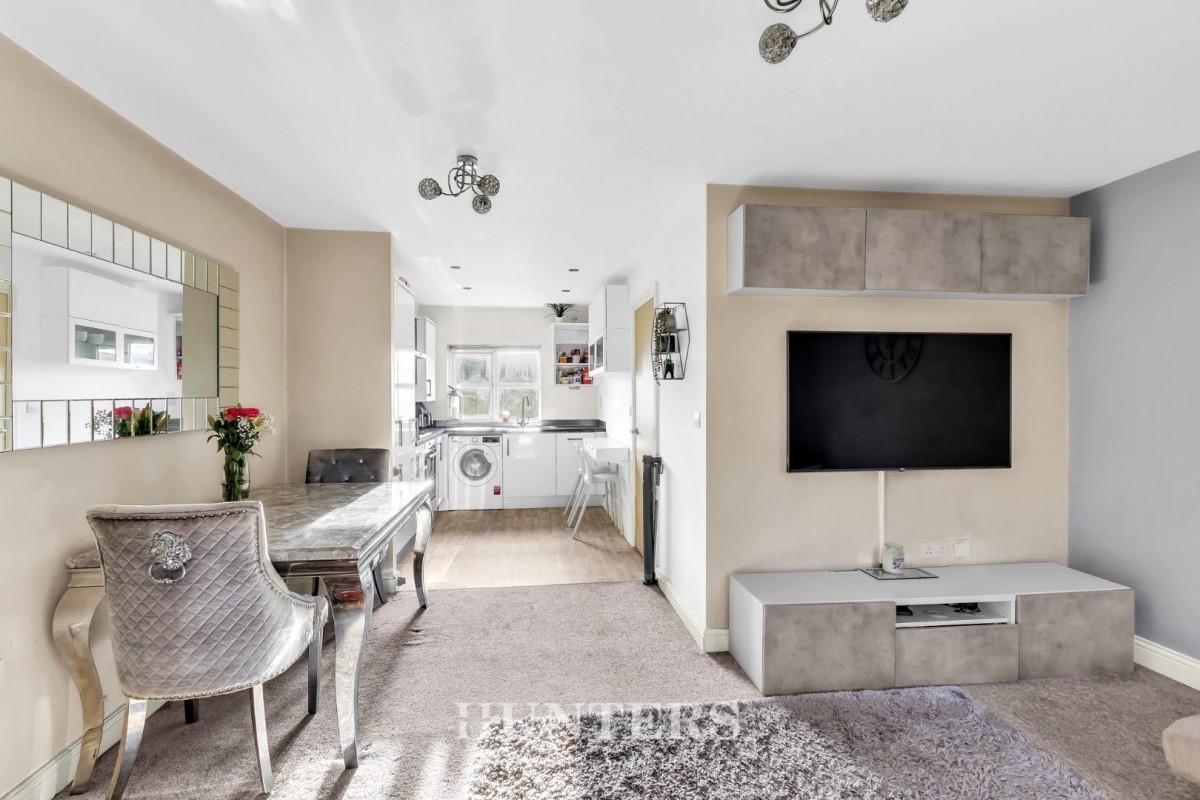 Marquess Way, Middleton M24