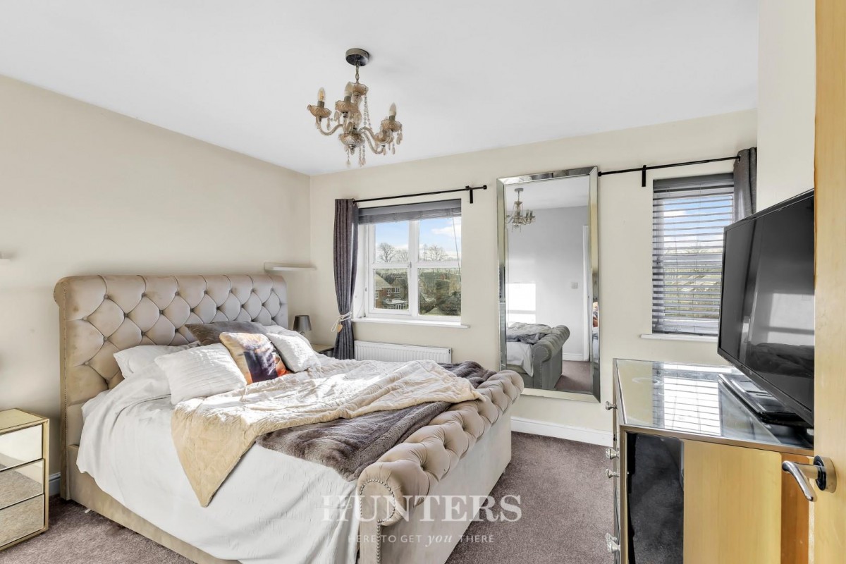 Marquess Way, Middleton M24