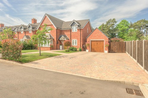 Plough Meadows, Trysull, WV5 7HU