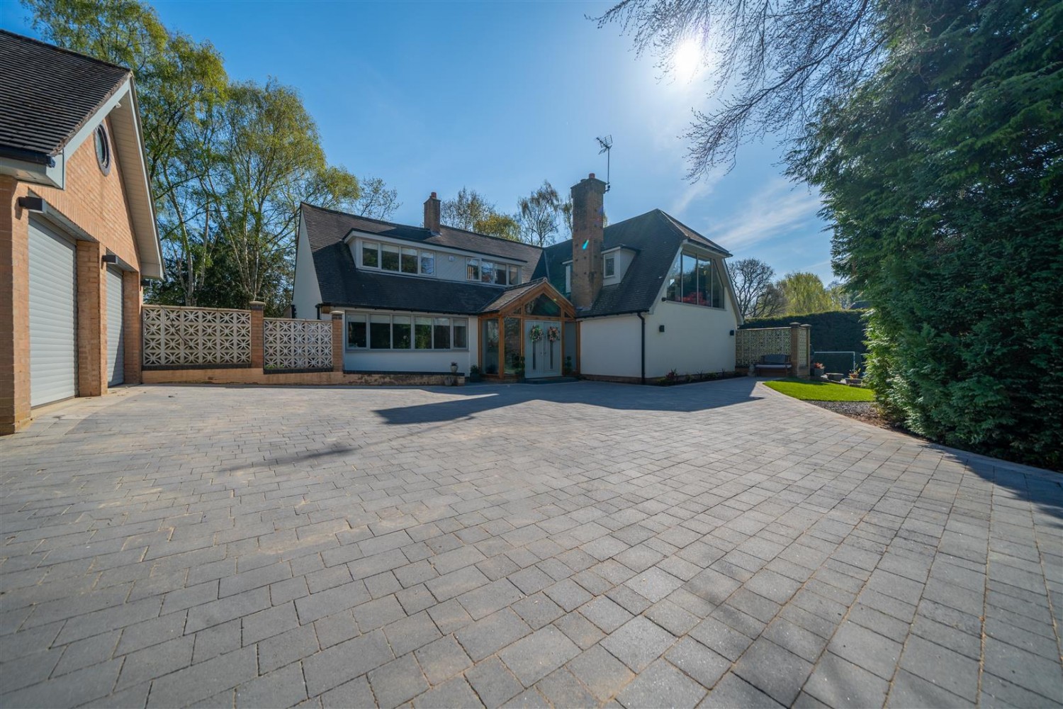 Lawnswood Drive, Lawnswood, Stourbridge, DY7 5QW