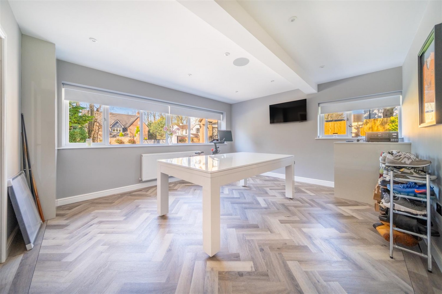 Lawnswood Drive, Lawnswood, Stourbridge, DY7 5QW