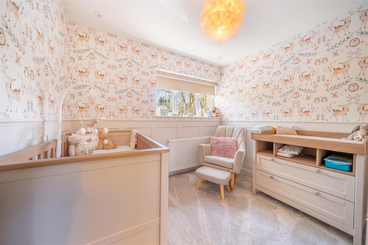 Lawnswood Drive, Lawnswood, Stourbridge, DY7 5QW