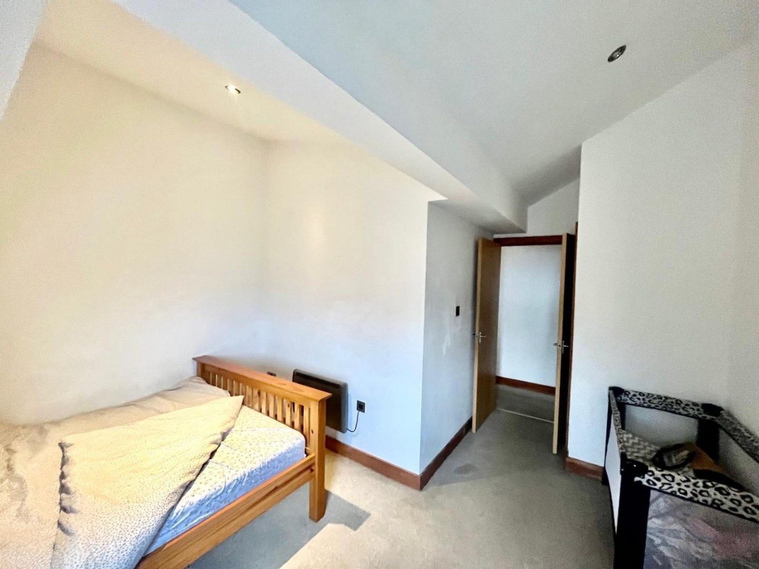 Baines House, Cheltenham Mount, Harrogate, HG1 1DP