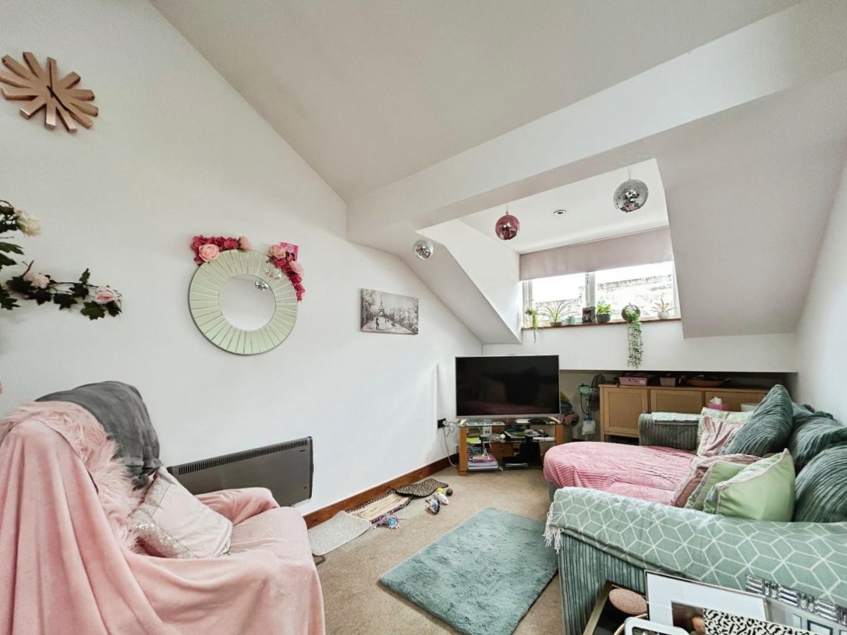 Baines House, Cheltenham Mount, Harrogate, HG1 1DP