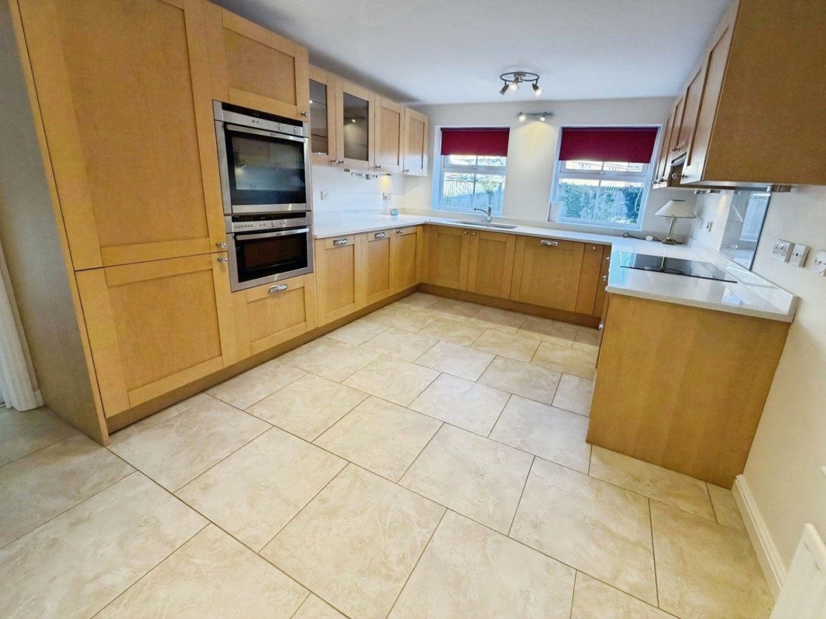 Lapwing Drive, Hampton-In-Arden, B92 0BF