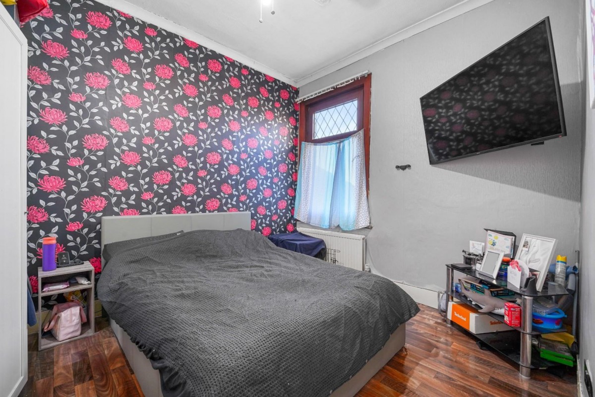 Westwood Road, Ilford, IG3